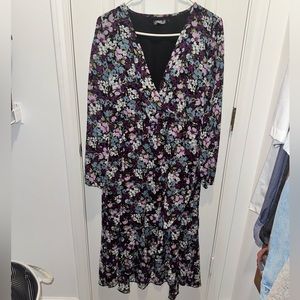 Purple floral midi dress with removable waist tie.  Size Large.